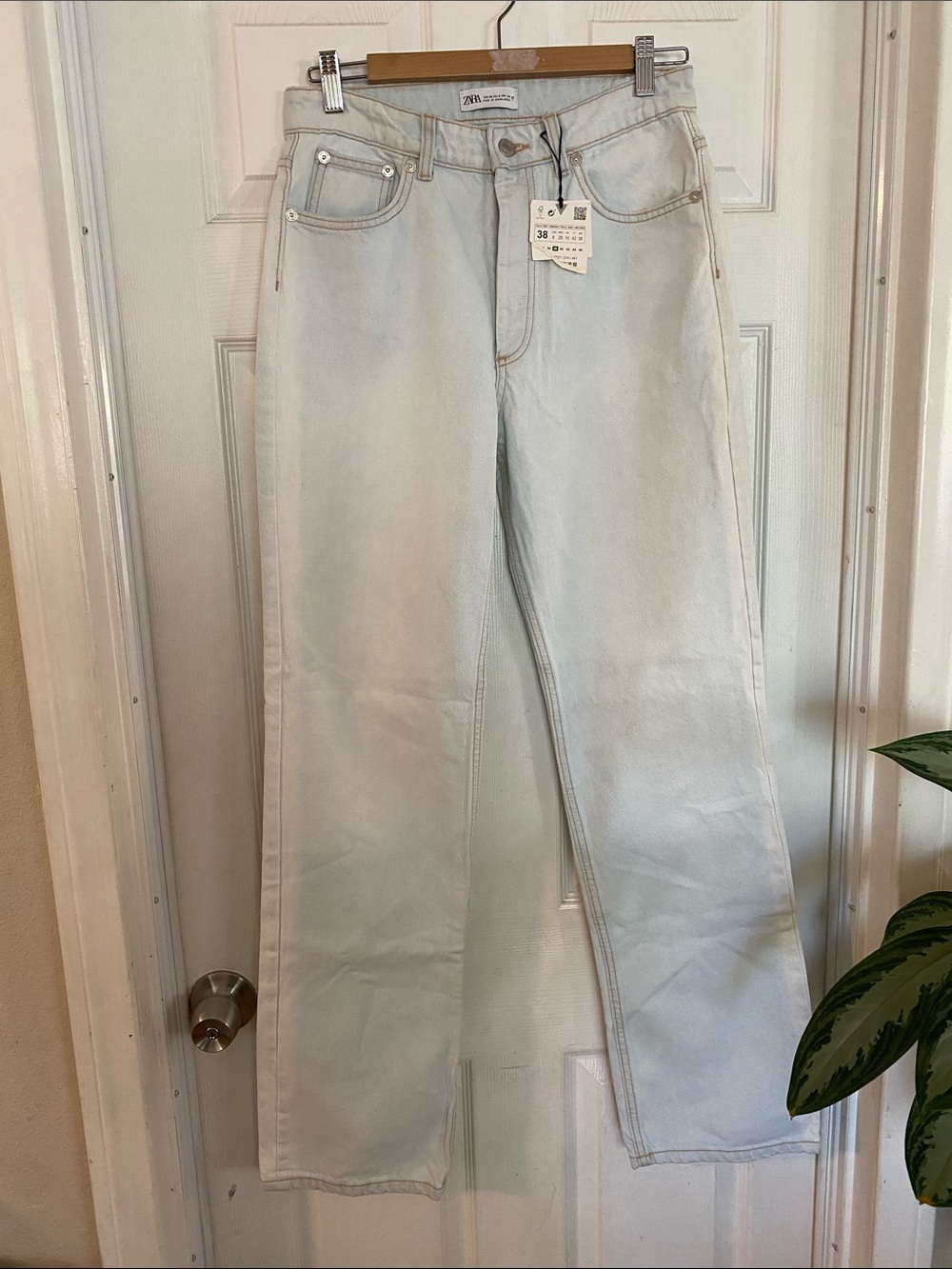Zara Pale Blue Straight-Leg Women’s Jeans